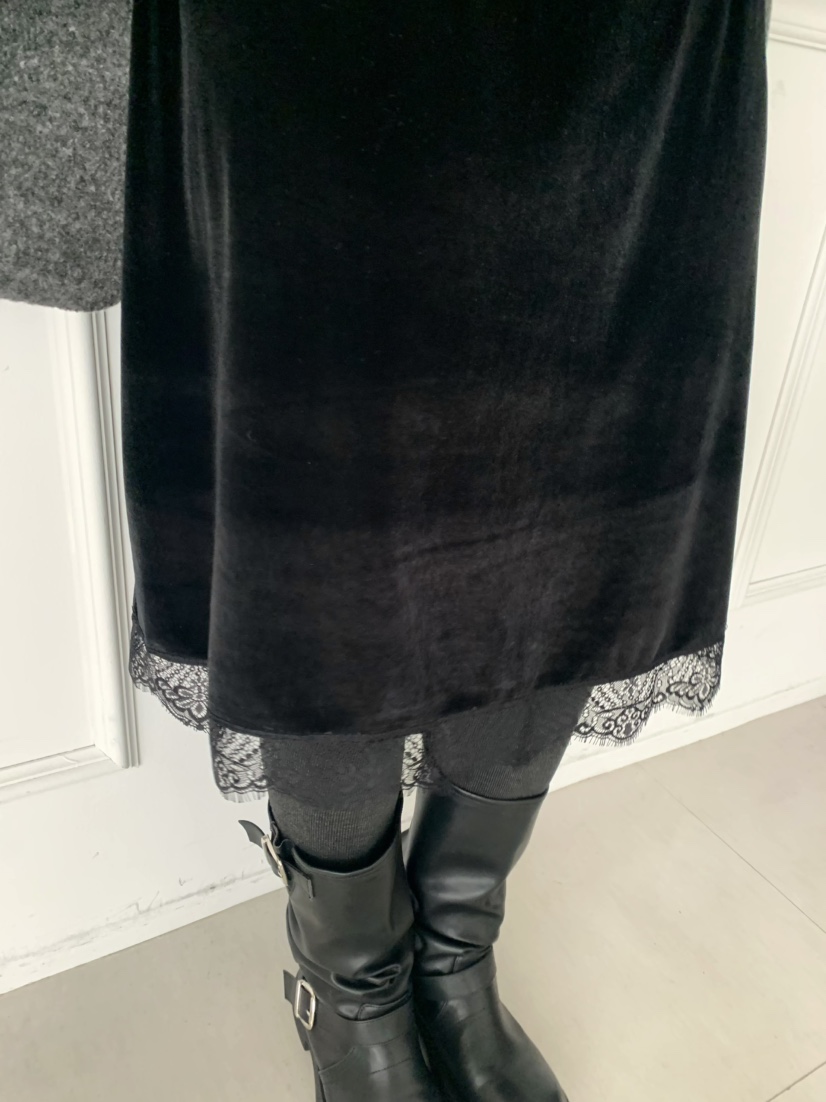 X-MOOD東大門㊣直郵女裝新款推薦職業半身裙中短裙天鵝絨蕾絲X-MOOD半身裙/中短裙