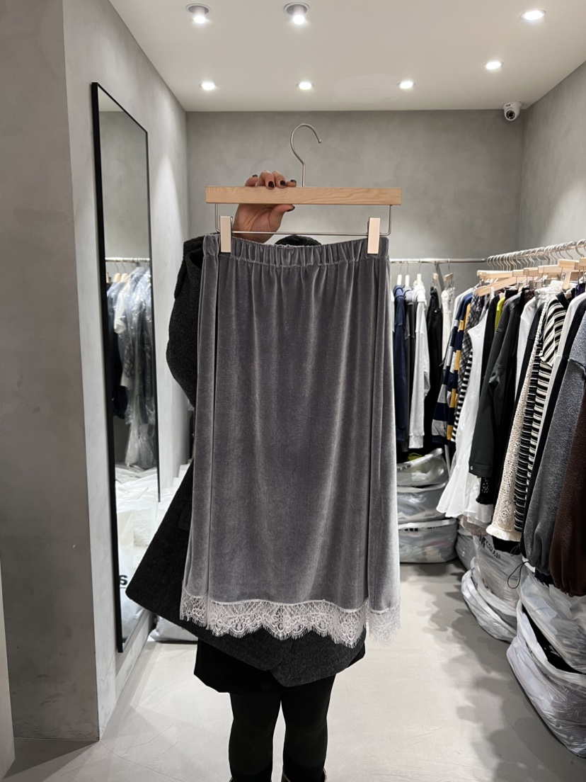 X-MOOD東大門㊣直郵女裝新款推薦職業半身裙中短裙天鵝絨蕾絲X-MOOD半身裙/中短裙圖色2