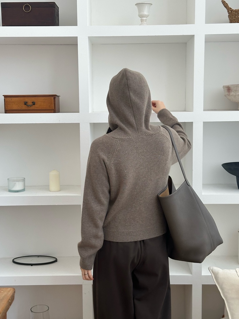 LE VASE韓國直郵㊣女裝新品時尚人氣推薦25秋冬休閑針織衫LE VASE針織衫