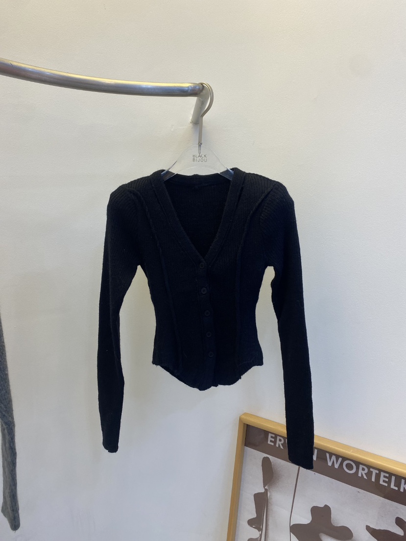 BLACK BIJOU東大門㊣代購女裝新品25秋冬時尚休閑針織衫鏤空BLACK BIJOU針織衫圖色2