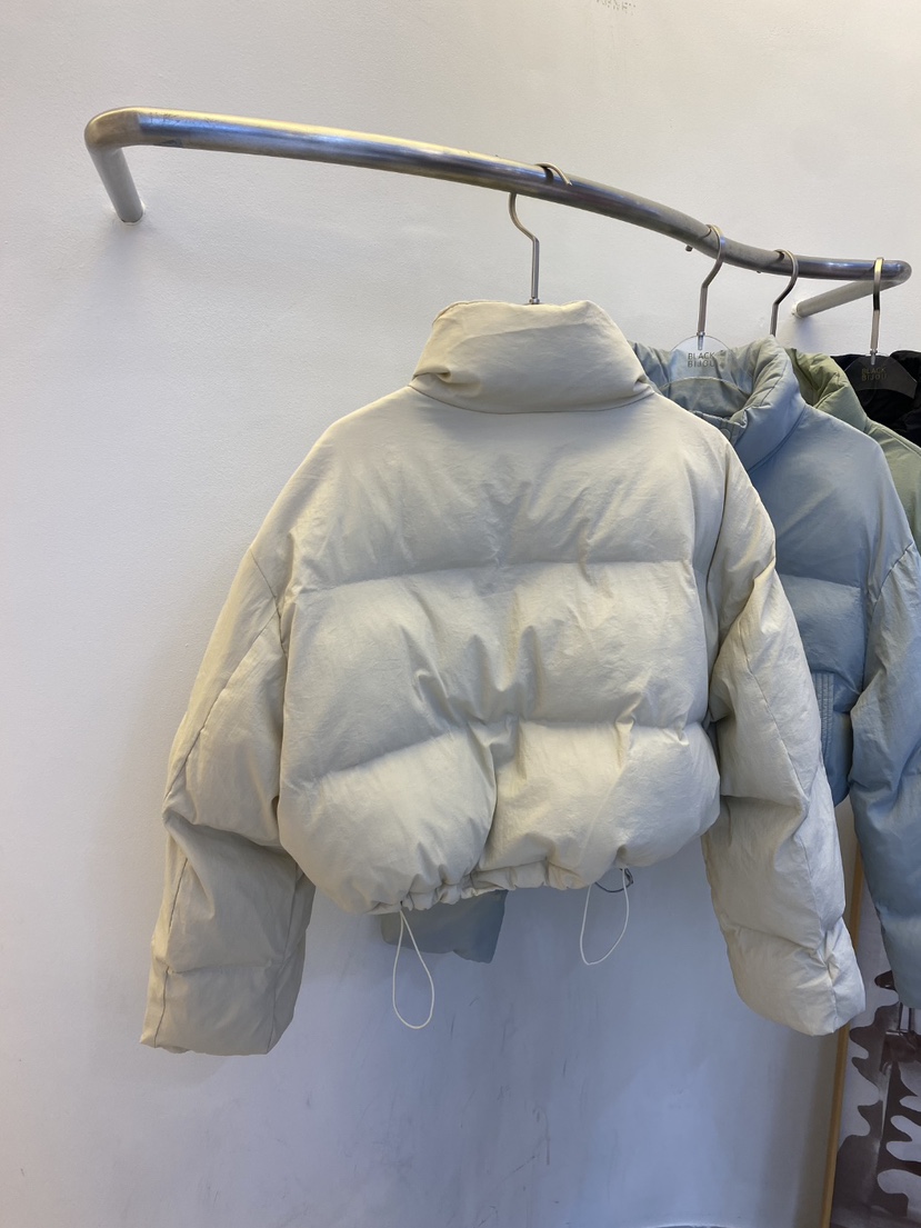 BLACK BIJOU東大門㊣實拍女裝新品熱賣時尚推薦短款棉服棉BLACK BIJOU短款棉服