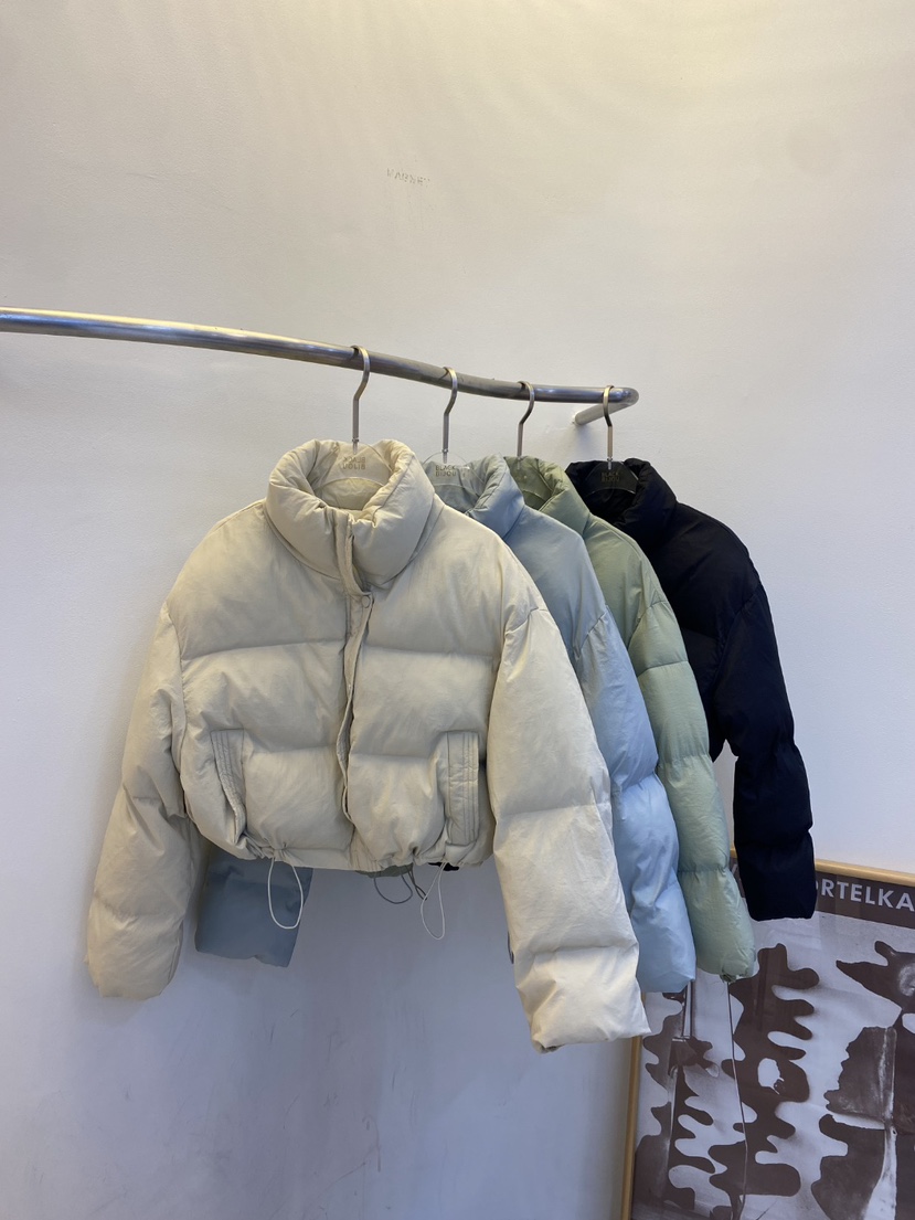 BLACK BIJOU東大門㊣實拍女裝新品熱賣時尚推薦短款棉服棉BLACK BIJOU短款棉服