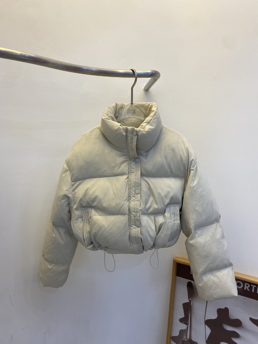 BLACK BIJOU東大門㊣實拍女裝新品熱賣時尚推薦短款棉服棉BLACK BIJOU短款棉服圖色1