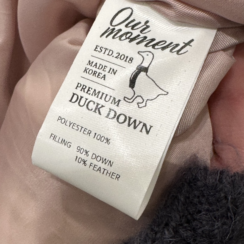 OURMOMENT韓國直郵㊣女士新款推薦人氣熱賣職業真品短款羽絨服OURMOMENT短款羽絨服