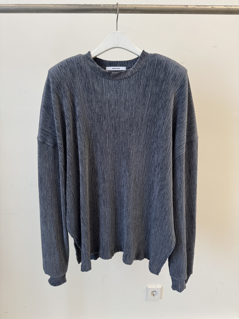 SOMETHING-L/FANCY東大門㊣代購女士新品人氣長袖T恤天鵝絨SOMETHING-L/FANCY長袖T恤圖色2墨