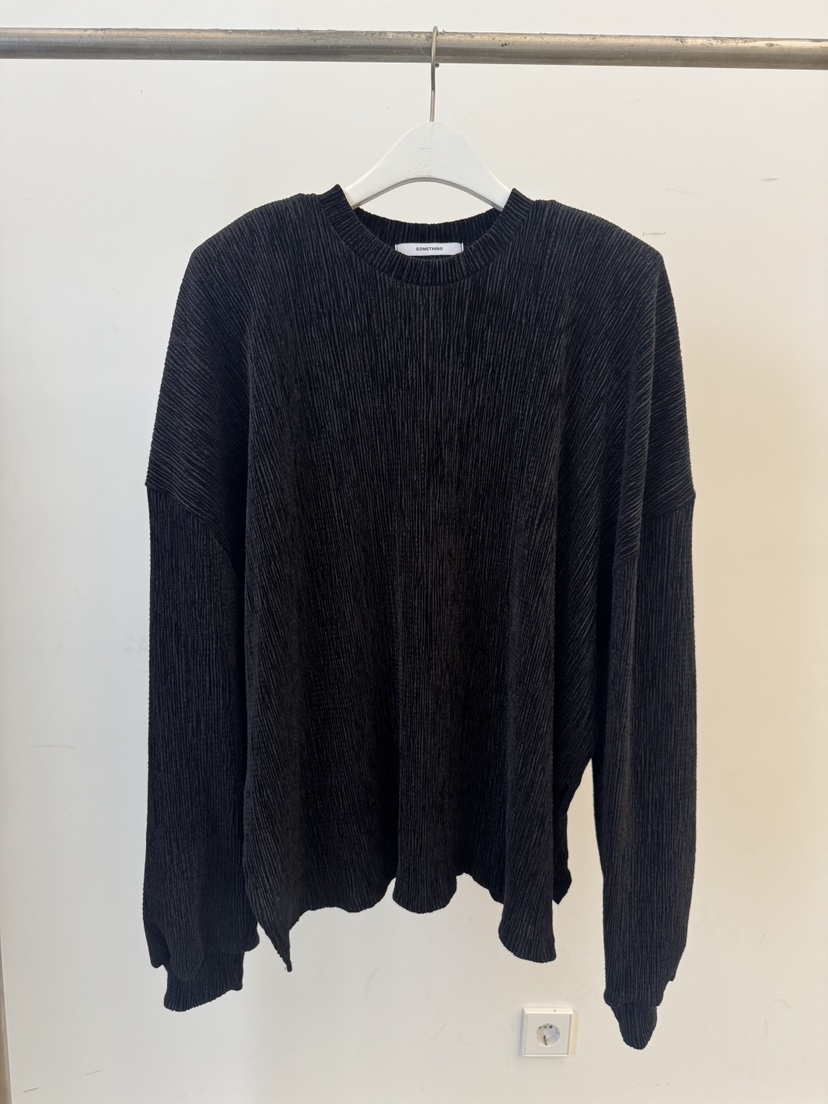 SOMETHING-L/FANCY東大門㊣代購女士新品人氣長袖T恤天鵝絨SOMETHING-L/FANCY長袖T恤圖色3黑