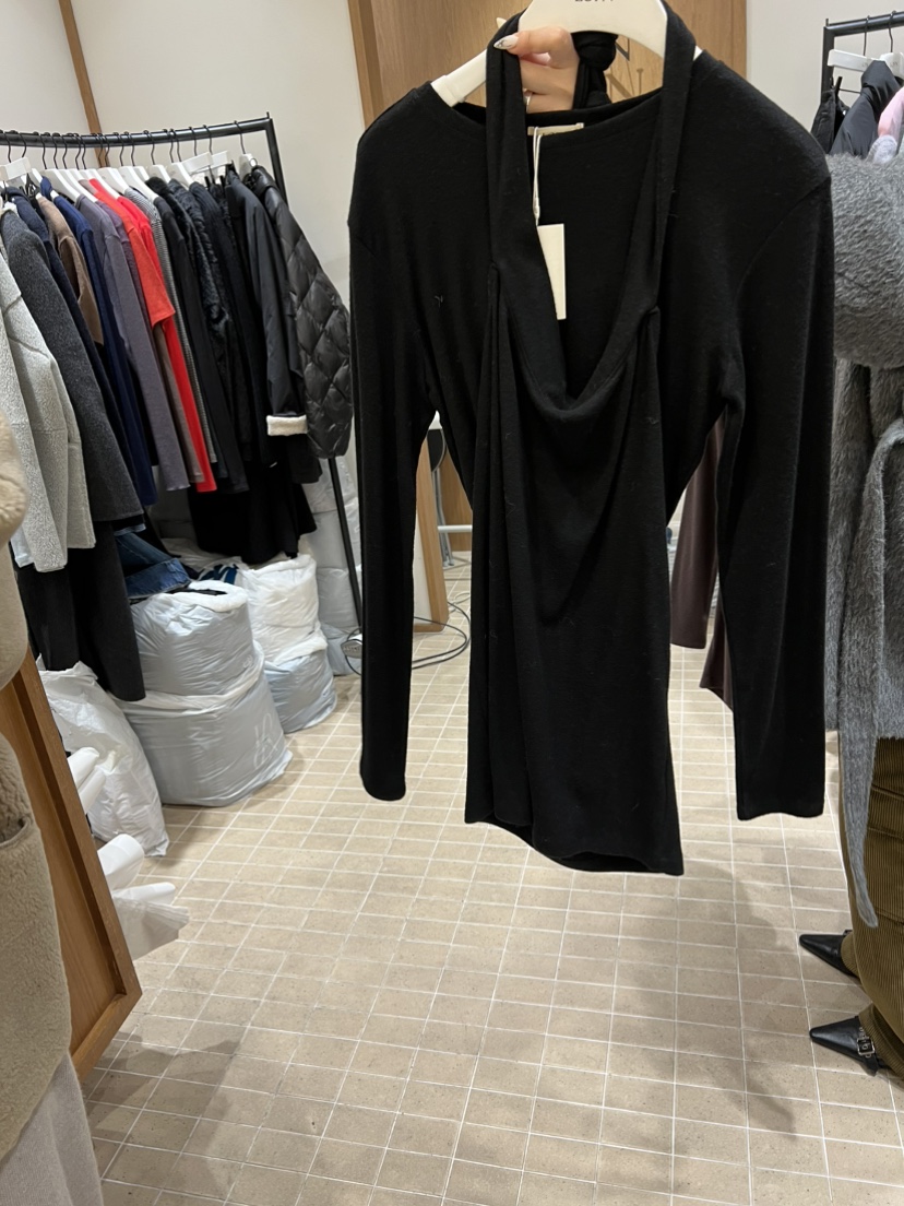 LOFN韓國直郵㊣女士新品推薦時尚25秋冬職業吊帶背心不含內搭LOFN吊帶/背心圖色3