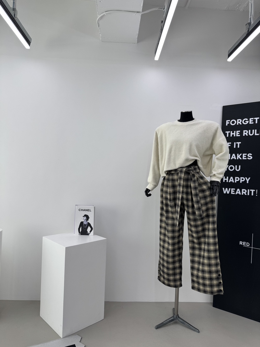 RED-A東大門㊣實拍女裝新款時尚25秋冬熱賣人氣職業長袖T恤RED-A長袖T恤