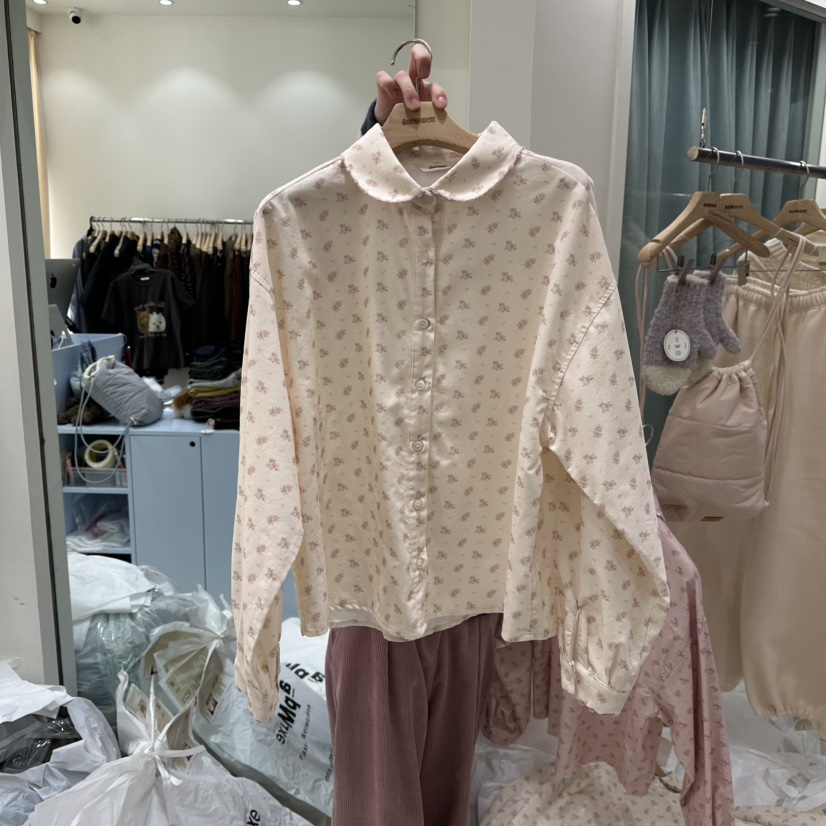 OURMOMENT韓國代購㊣女士新款休閑真品襯衫蕾絲衫燈芯絨花朵OURMOMENT襯衫/蕾絲衫圖色2