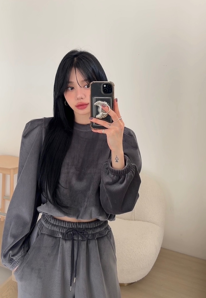 AMUSE SEOUL韓國代購㊣女士新款推薦熱賣真品職業25秋冬長袖T恤AMUSE SEOUL長袖T恤