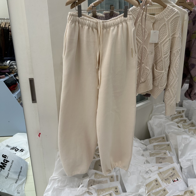 OURMOMENT韓國代購㊣女裝新品人氣推薦職業時尚25秋冬休閑褲加絨OURMOMENT休閑褲圖色1