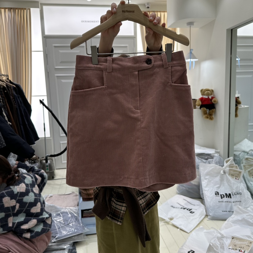OURMOMENT韓國代購㊣女裝新款時尚熱賣職業25秋冬真品休閑短裙OURMOMENT短裙圖色1