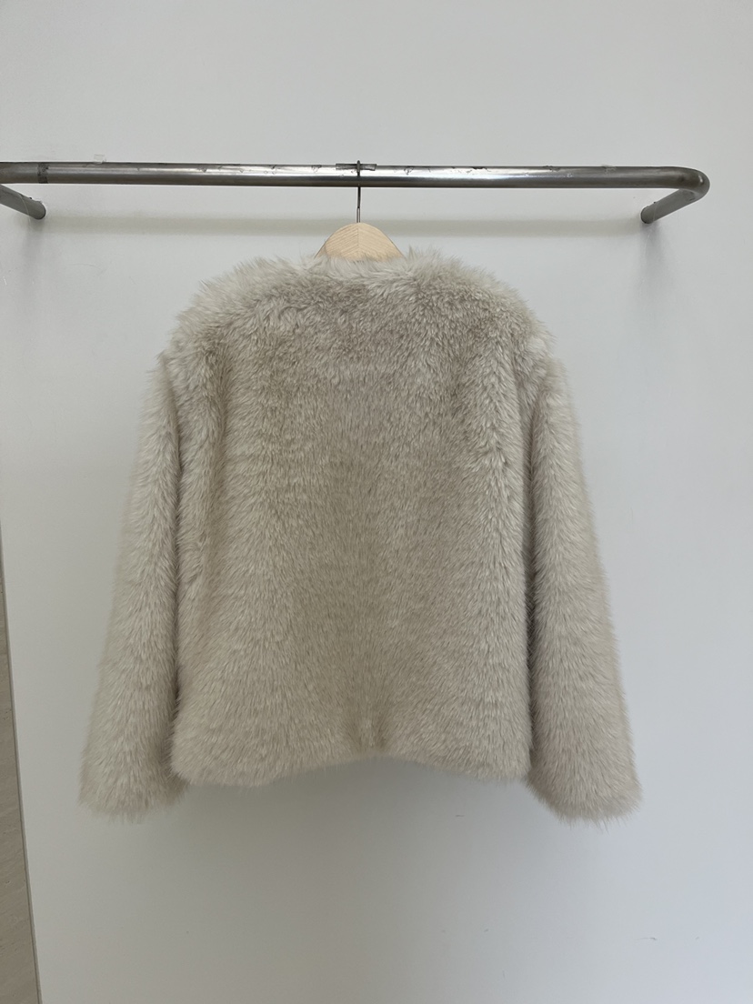 AMUSE SEOUL東大門㊣實拍女裝新款人氣時尚休閑25秋冬短款大衣AMUSE SEOUL短款大衣