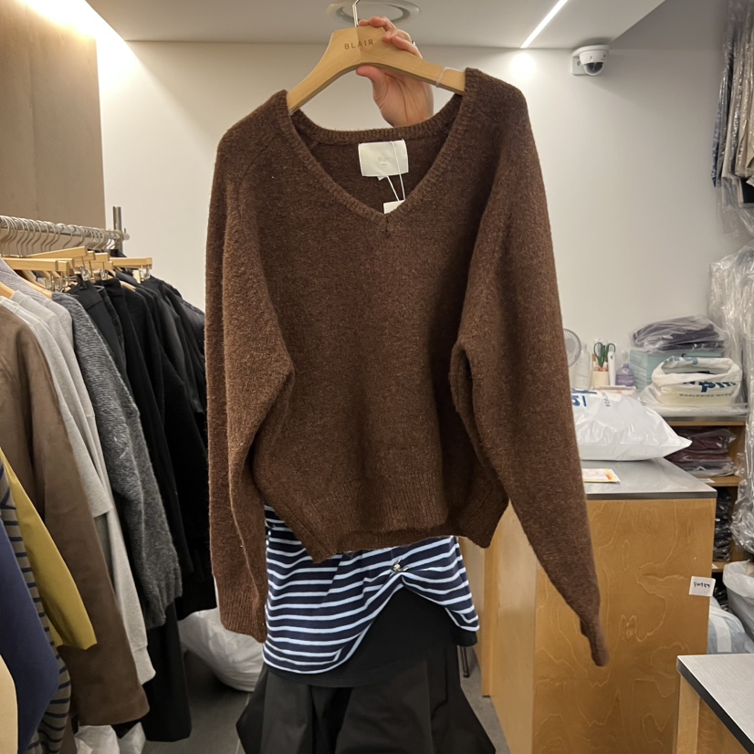 BLAIR韓國代購㊣女裝新品推薦休閑時尚人氣真品熱賣針織衫V領BLAIR seoul針織衫圖色2