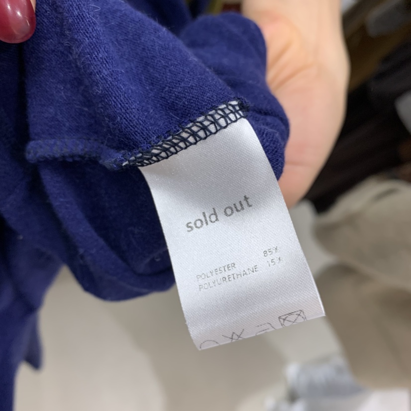 SOLD OUT東大門㊣代購女士新品推薦職業真品人氣熱賣長袖T恤SOLD OUT長袖T恤