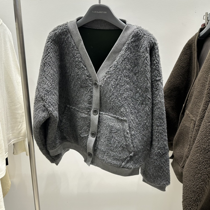 TARABY MOTION東大門㊣代購女裝新款真品熱賣衛衣羊毛開衫TARABY MOTION衛衣圖色1