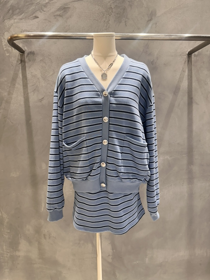 KIFF韓國代購㊣女裝新款推薦時尚休閑職業25秋冬真品人氣套裝KIFF套裝圖色1