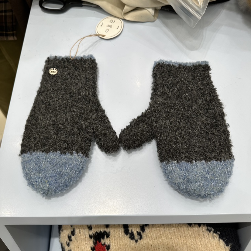 OURMOMENT東大門㊣代購女裝新品25秋冬職業熱賣時尚推薦手套OURMOMENT手套圖色4