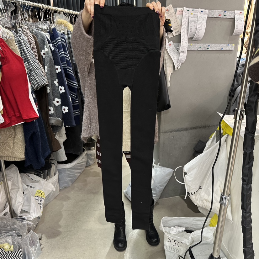 MOMAZU韓國直郵㊣女裝新品休閑25秋冬熱賣真品打底褲鯊魚褲MOMAZU打底褲/鯊魚褲圖色3黑色