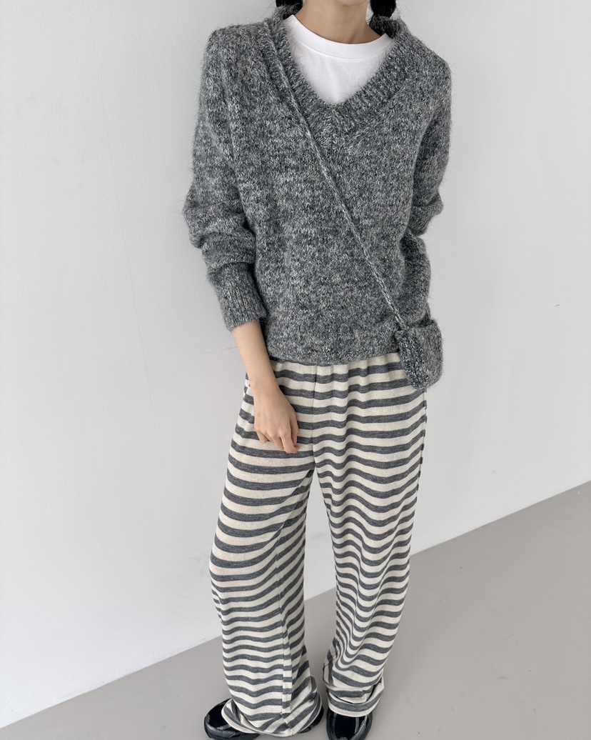 HOWDY東大門㊣實拍女裝新品職業熱賣推薦25秋冬針織衫迷你包howdy針織衫