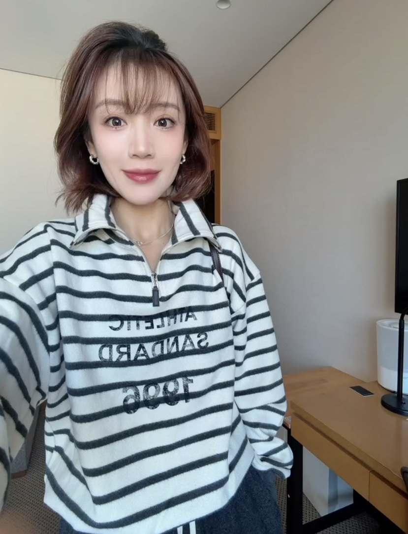 ONDO-P韓國直郵㊣女裝新款真品推薦休閑人氣衛衣拉鏈高領短款ONDO-P衛衣