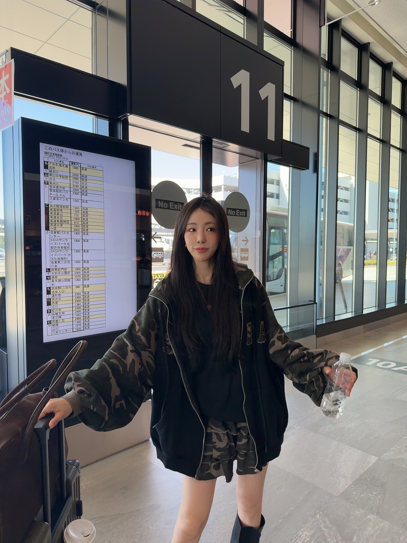 PALETTE-Q東大門㊣實拍女裝新品熱賣人氣夾克連帽拉鏈衫迷彩PALETTE夾克