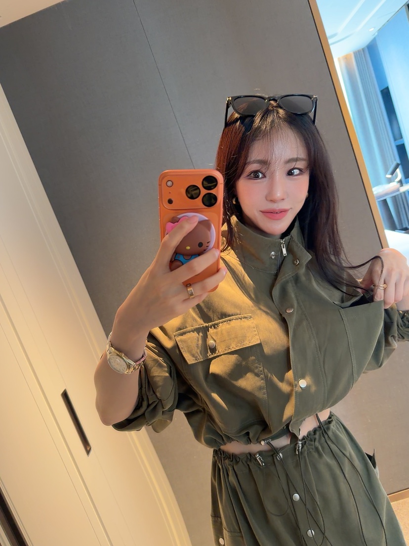 PALETTE-Q東大門㊣實拍女裝新品人氣25秋冬真品職業夾克褶皺PALETTE夾克