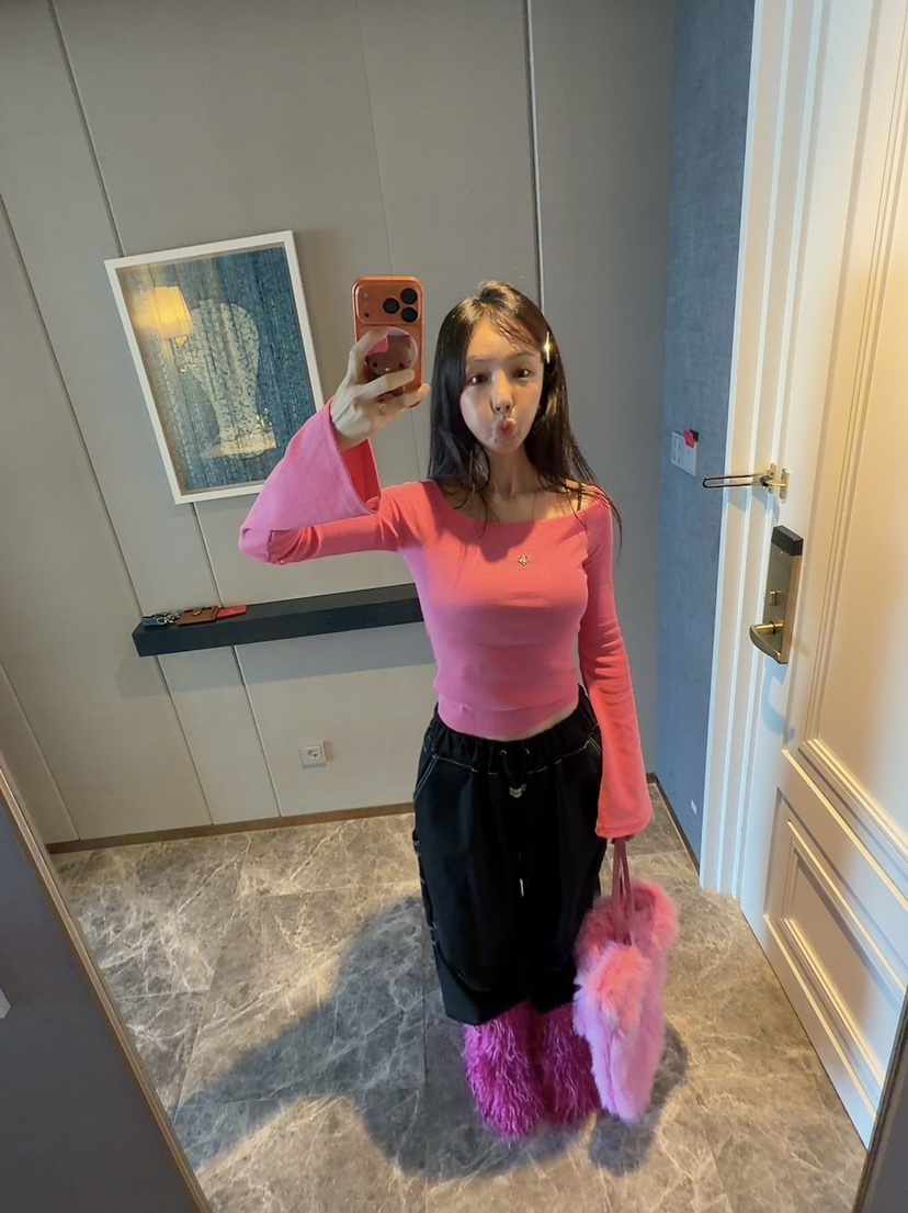 PALETTE-Q東大門㊣代購女裝新款人氣熱賣時尚推薦25秋冬長袖T恤PALETTE長袖T恤