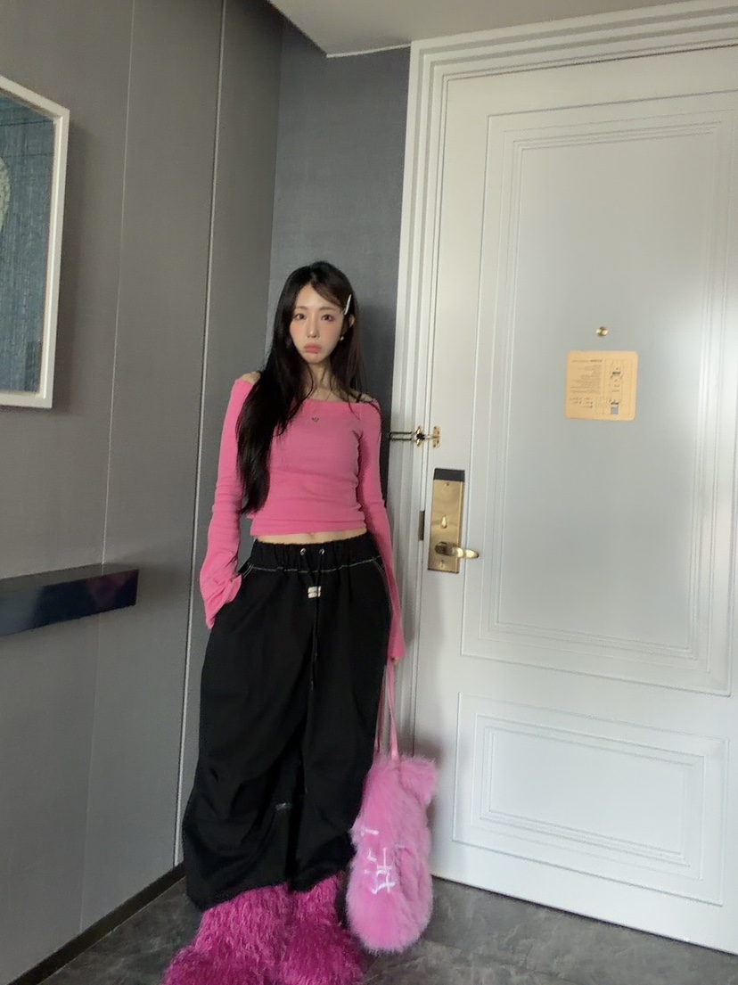 PALETTE-Q東大門㊣代購女裝新款人氣熱賣時尚推薦25秋冬長袖T恤PALETTE長袖T恤