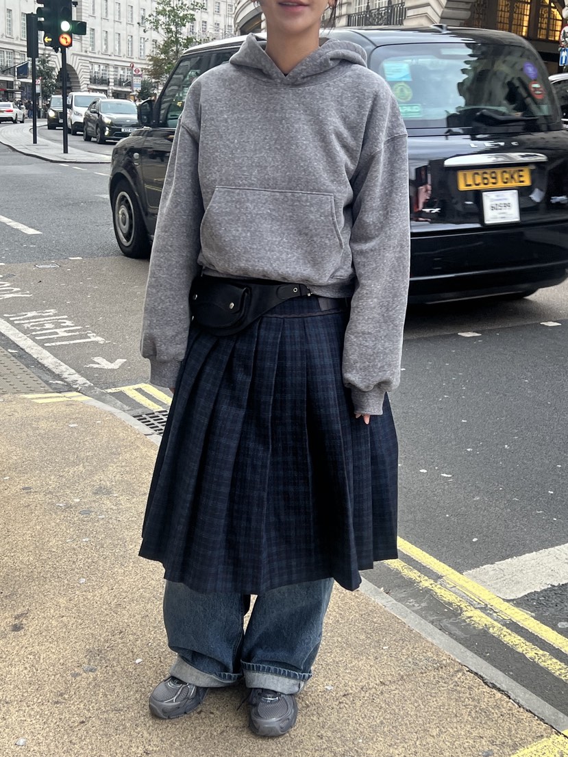 SUNDER MARKET東大門㊣實拍女士新品25秋冬推薦職業真品衛衣SUNDER MARKET衛衣