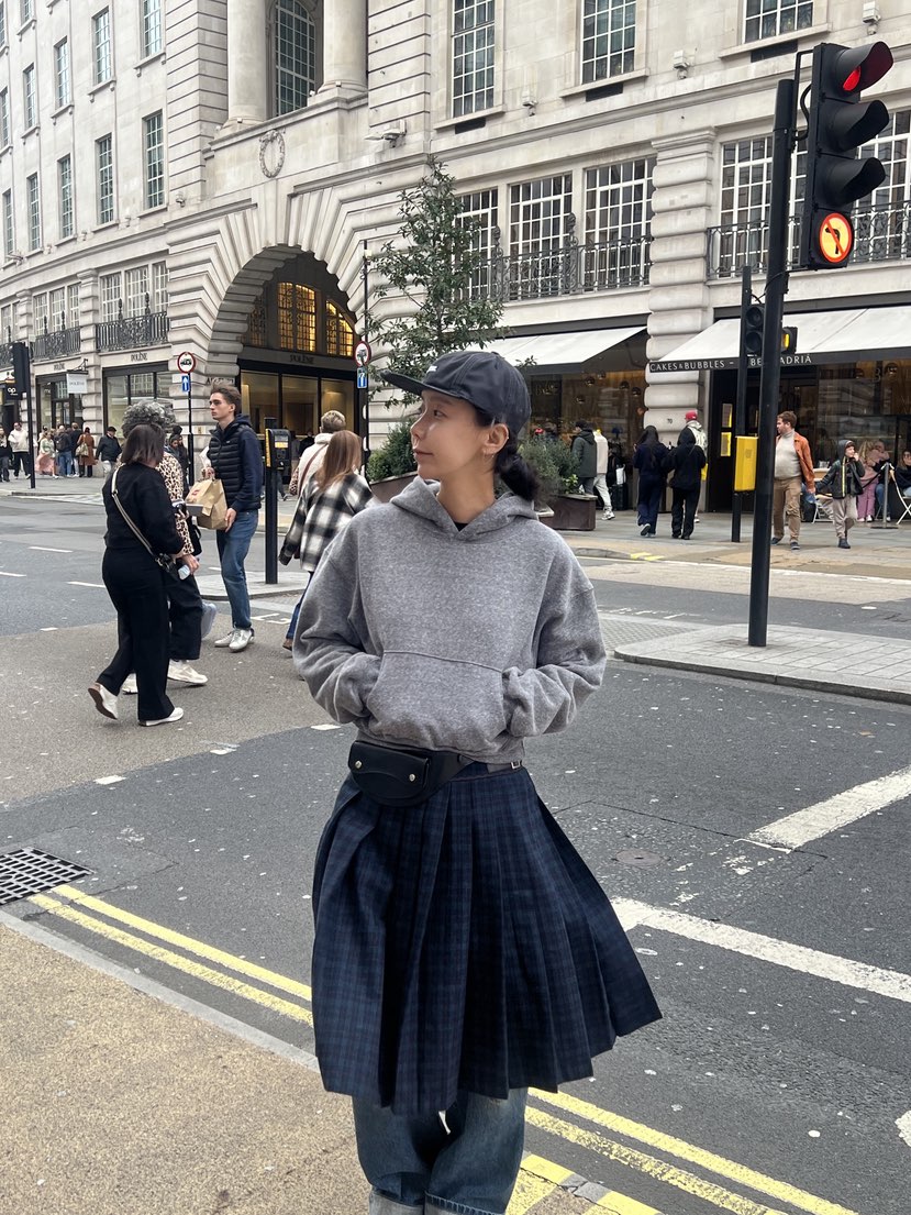 SUNDER MARKET東大門㊣實拍女士新品25秋冬推薦職業真品衛衣SUNDER MARKET衛衣圖色3