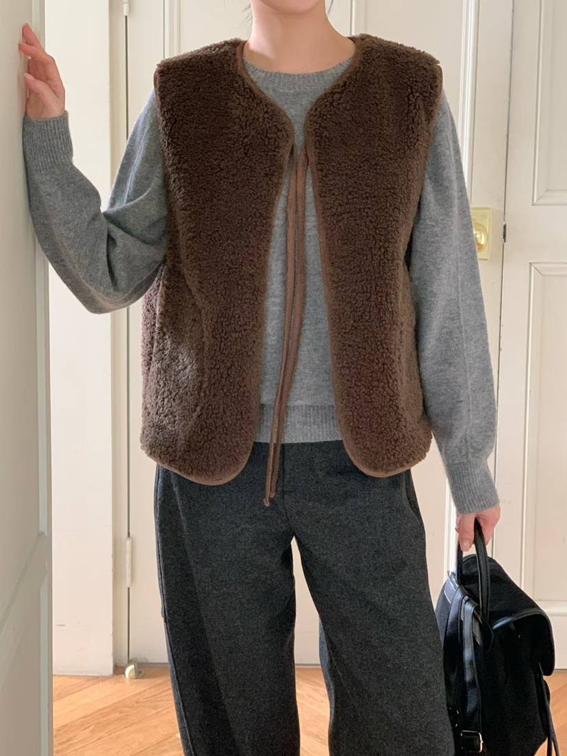 BINUS東大門㊣直郵女士新品休閑時尚推薦熱賣馬甲不含內搭羊毛BINUS馬甲