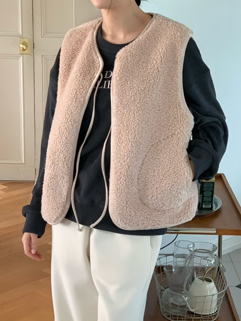 BINUS東大門㊣直郵女士新品休閑時尚推薦熱賣馬甲不含內搭羊毛BINUS馬甲圖色2