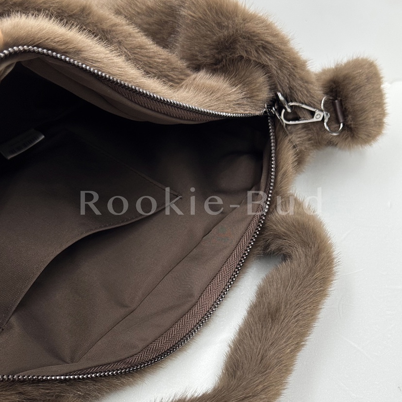 ROOKIE BUD東大門㊣實拍女裝新品推薦真品人氣職業單肩斜跨包ROOKIE BUD-L單肩/斜跨包