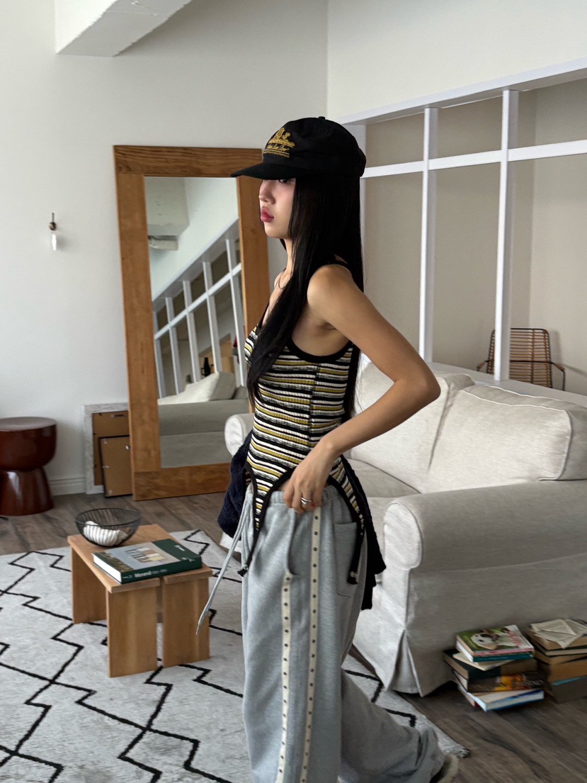 SUNDER MARKET韓國代購㊣女士新品真品時尚熱賣25秋冬吊帶背心SUNDER MARKET吊帶/背心