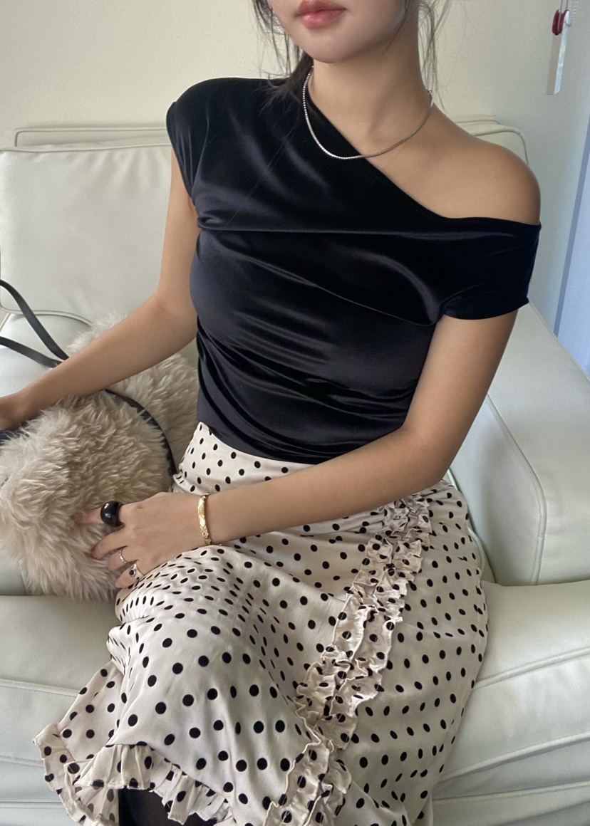 OUPPT東大門㊣實拍女士新品推薦職業熱賣休閑25秋冬T恤天鵝絨OUPPTT恤圖色2