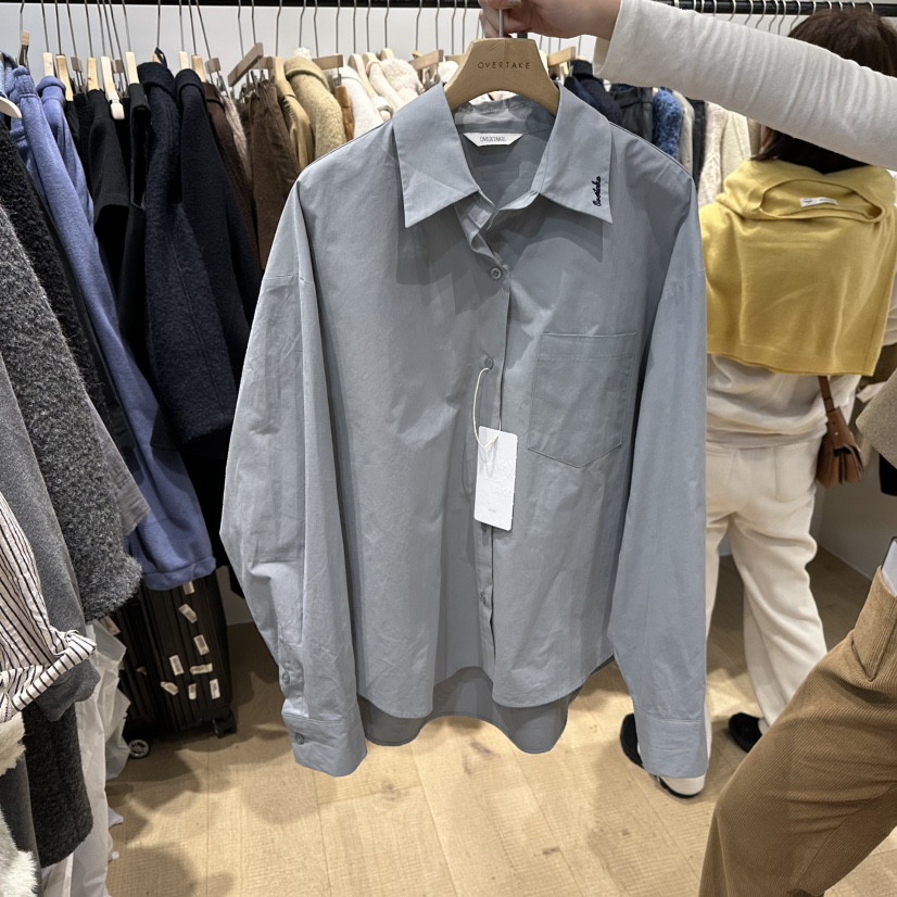 OVERTAKE韓國直郵㊣女士新品熱賣時尚人氣真品襯衫蕾絲衫刺繡OVERTAKE襯衫/蕾絲衫圖色2