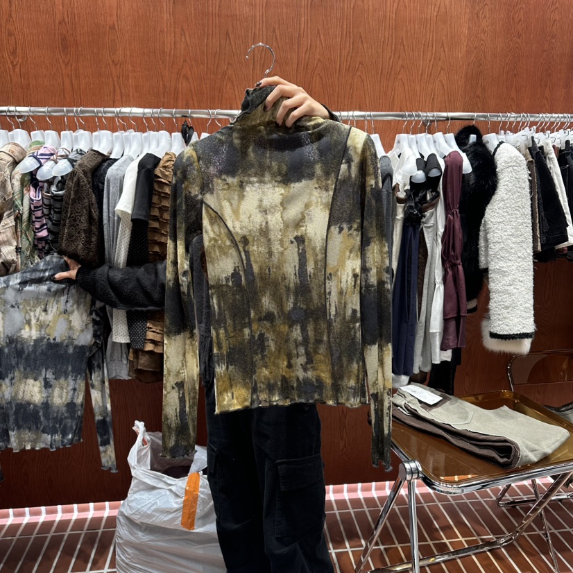 ILLO東大門㊣實拍女裝新款休閑職業熱賣人氣時尚推薦長袖T恤ILLO長袖T恤圖色1