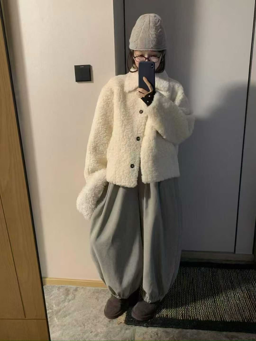 CAROL韓國代購㊣女裝新款休閑真品推薦熱賣25秋冬時尚短款大衣CAROL短款大衣