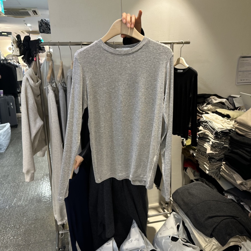 LIL東大門㊣實拍女士新款熱賣職業休閑真品推薦長袖T恤保暖LIL長袖T恤圖色3