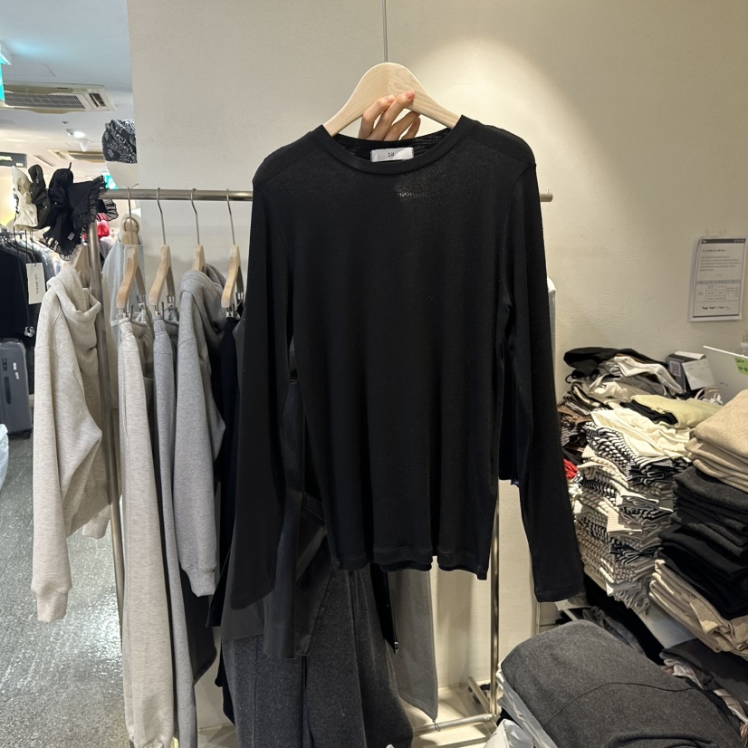 LIL東大門㊣實拍女士新款熱賣職業休閑真品推薦長袖T恤保暖LIL長袖T恤圖色5