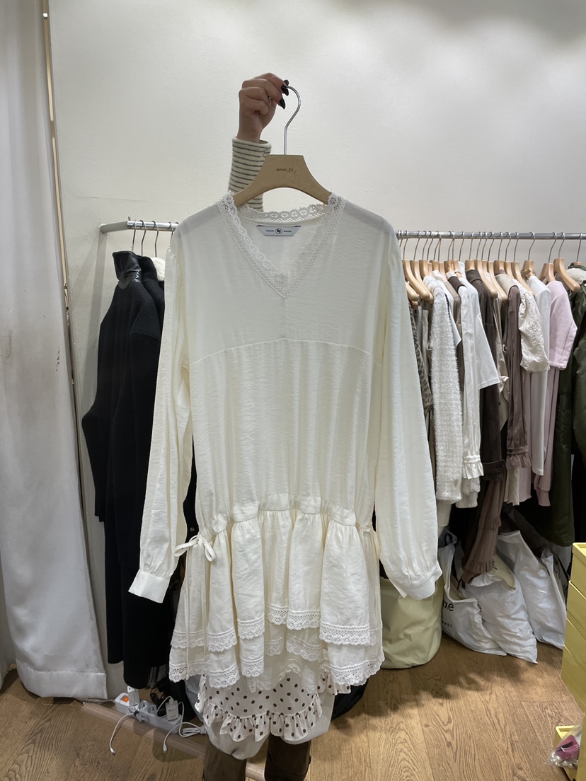 AUVERFIT東大門㊣代購女裝新款熱賣職業真品25秋冬推薦連衣裙AUVERFIT連衣裙圖色1