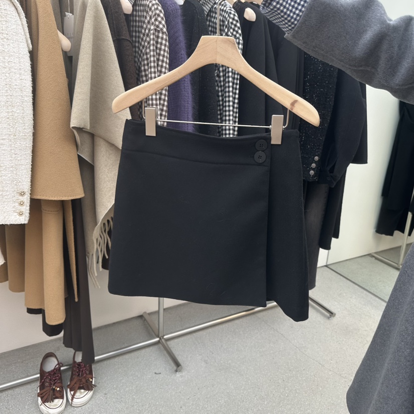 JUJU韓國代購㊣女裝新品熱賣25秋冬真品時尚推薦職業人氣裙褲JUJU裙褲圖色4黑色