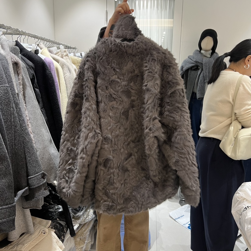 MONDAY TO SUNDAY韓國代購㊣女裝新款休閑短款大衣含圍巾MONDAY TO SUNDAY短款大衣