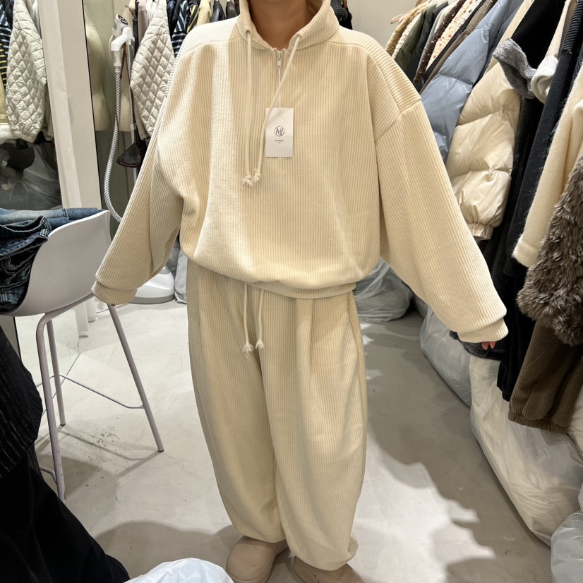 YUNBAL東大門㊣實拍女士新品人氣真品職業休閑熱賣衛衣加絨YUNBAL衛衣圖色3