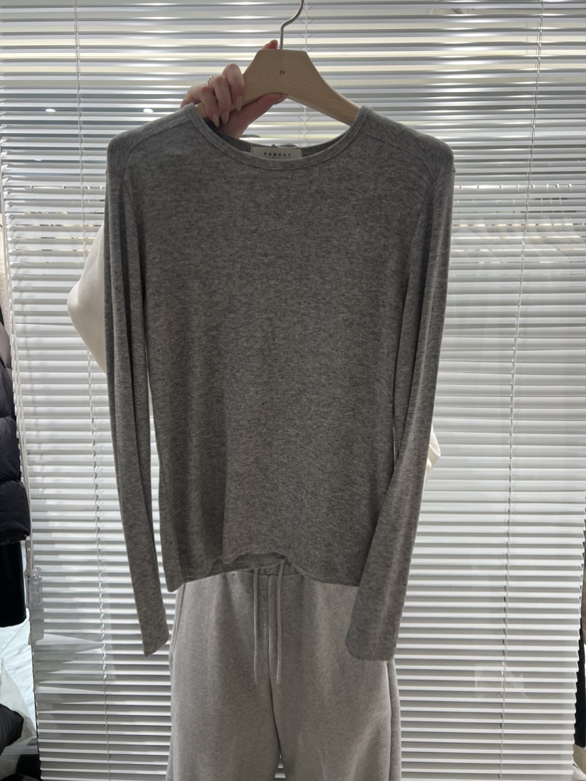 FF東大門㊣實拍女裝新款真品25秋冬時尚休閑職業人氣長袖T恤FF/SUNDAY長袖T恤圖色2