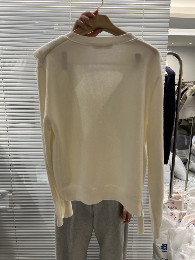 FF東大門㊣實拍女裝新品熱賣人氣真品休閑25秋冬針織衫V領披肩FF/SUNDAY針織衫