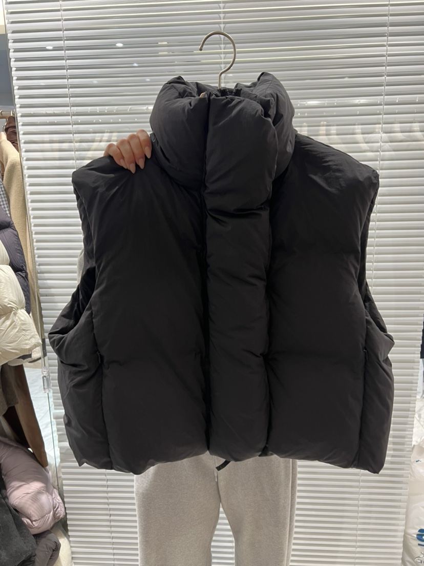 FF東大門㊣直郵女裝新品人氣休閑職業推薦25秋冬熱賣馬甲高領FF/SUNDAY馬甲圖色3