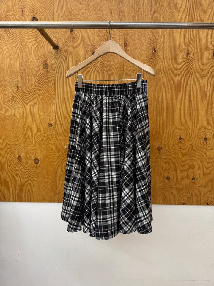 PROJECTVIEW韓國代購㊣女裝新品25秋冬熱賣推薦時尚人氣長裙PROJECTVIEW長裙圖色1