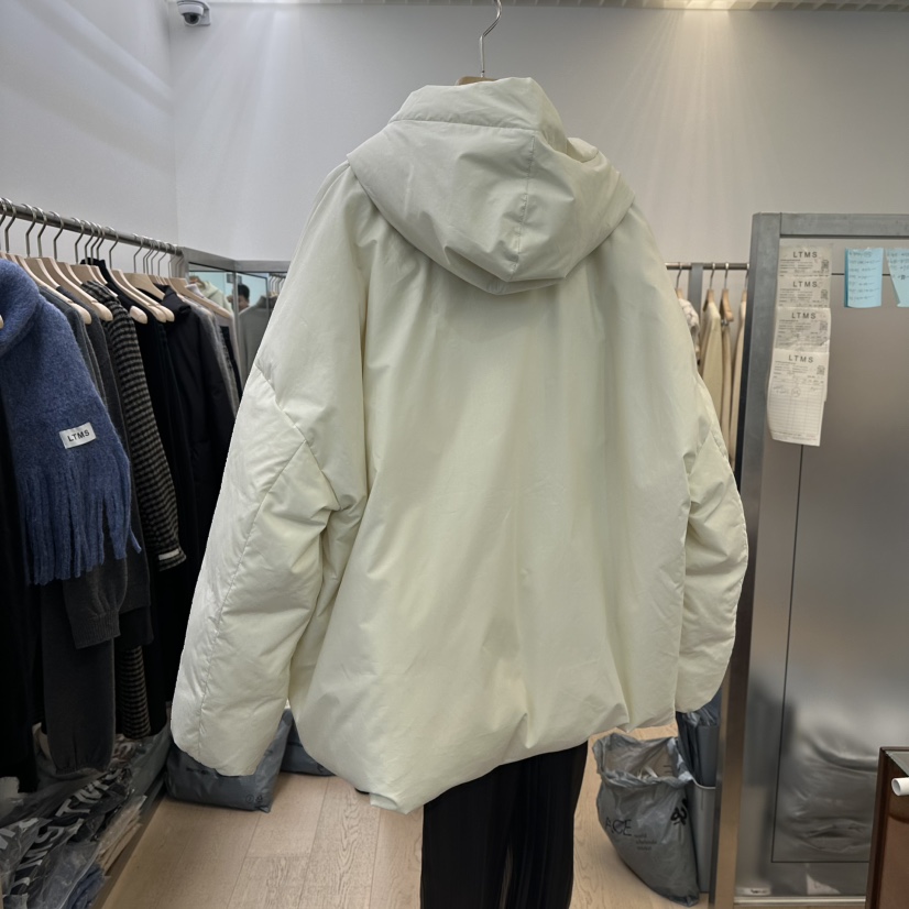 LTMS東大門㊣代購女裝新款熱賣真品短款羽絨服含帽子兜帽填充LTMS短款羽絨服